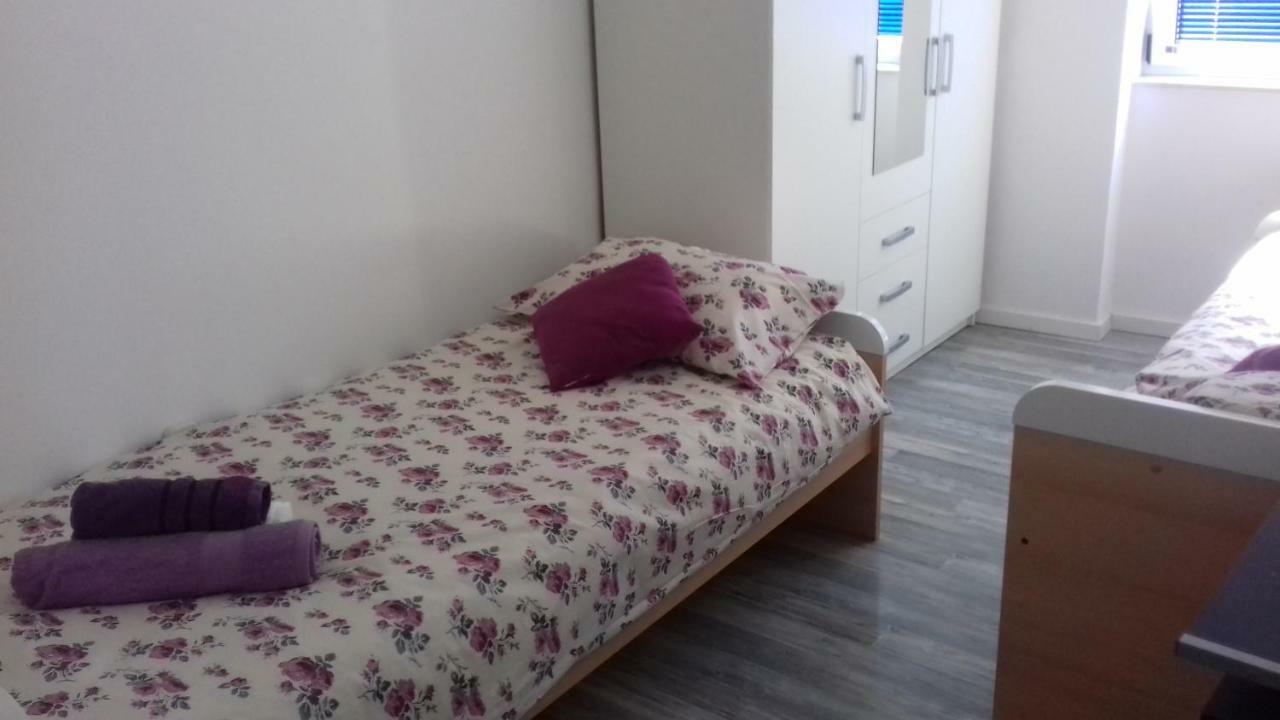 Apartment Lorena Σίμπενικ Εξωτερικό φωτογραφία